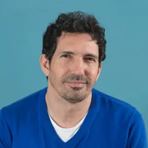 Retrato de  César Bona García