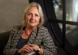 Retrato de Artemis Cooper