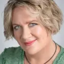 Fotografía de V.V. James