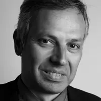 Retrato de  Armando Massarenti