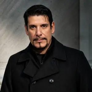 Retrato de  J. Mauricio Gaona