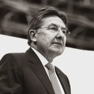 Retrato de Nestor Humberto Martinez