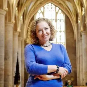 Retrato de  Sarah Gristwood