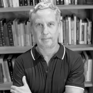 Retrato de  Guillermo Martínez