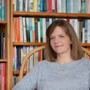 Retrato de  Annie Lyons