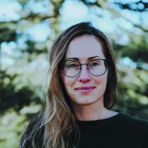 Retrato de  Shea Ernshaw