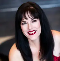 Retrato de Helen Hardt