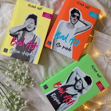 Imagen extra Bad Ash 1. Saltan chispas 1