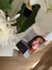 Portada La chica de los ojos marrones 0